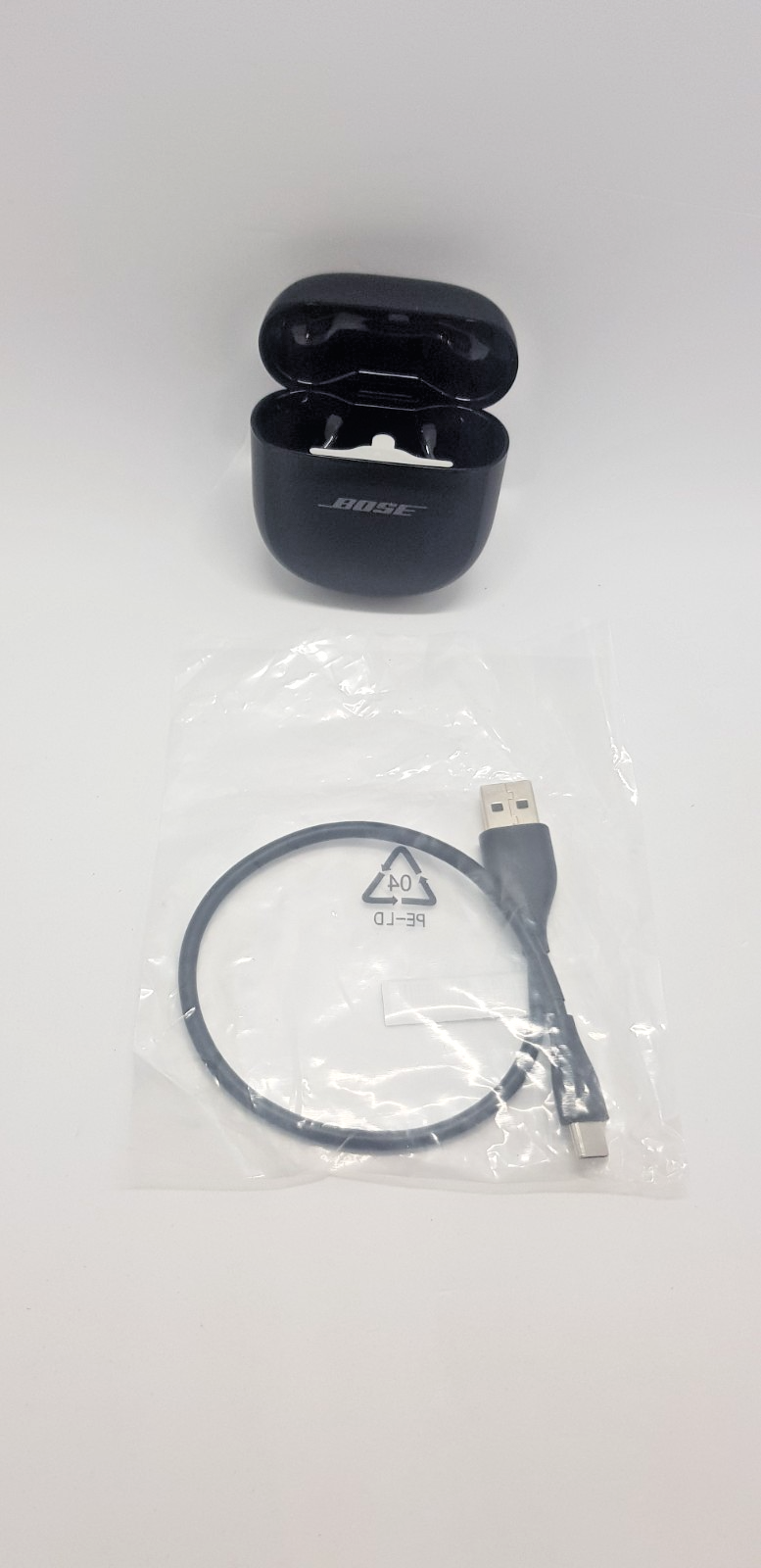 BOSE QuietComfort Ultra Earbuds – Ladecase! B-Ware,Neuwertig,2/23/5110,2/23/5050