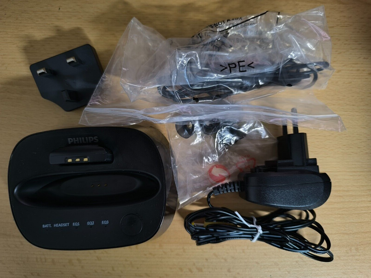 Philips E8005BK/10 In Ear TV Kopfhörer mit Digitaler Wireless Verbindung