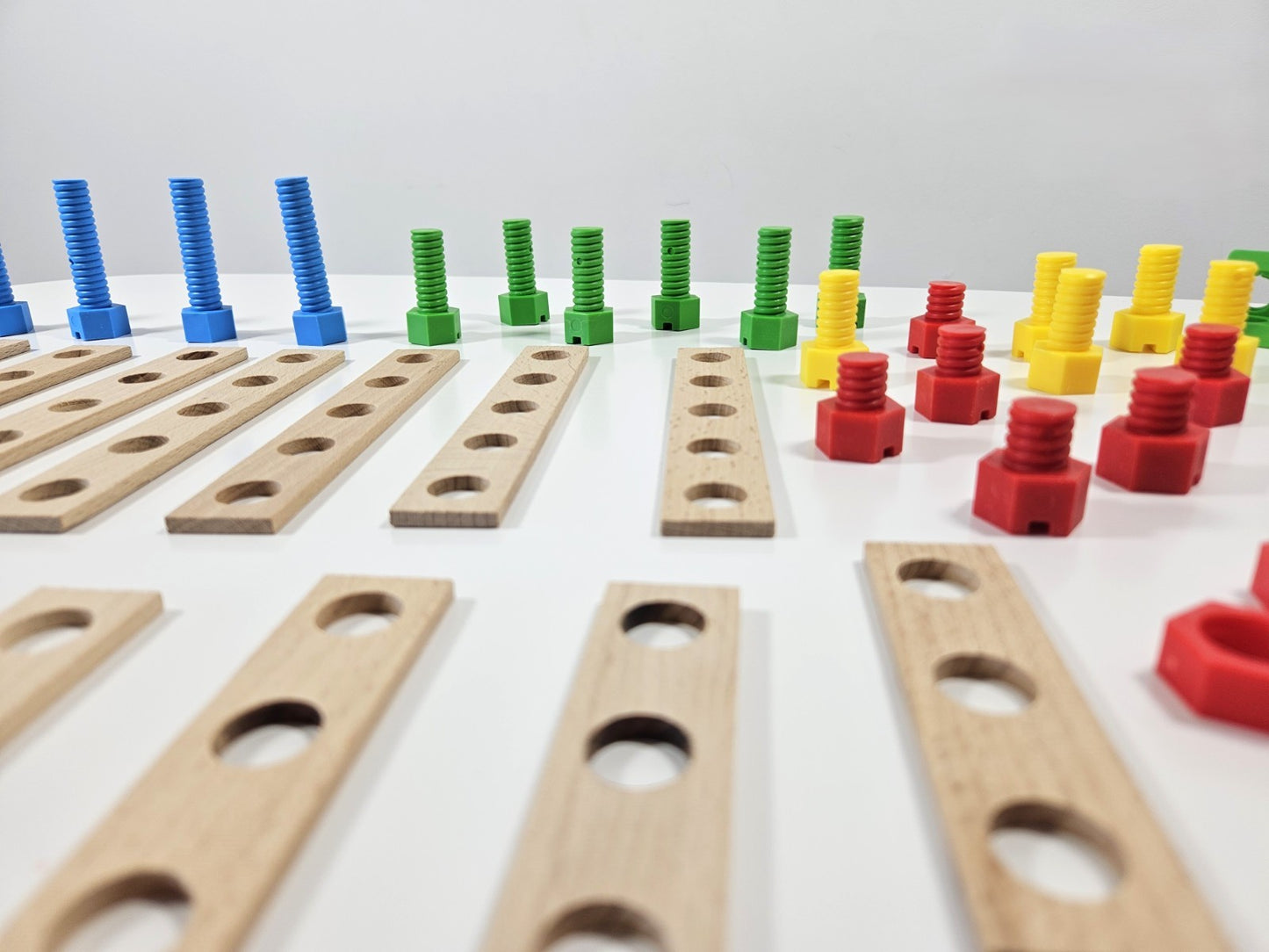 Konstruktionsspielzeug JUNIOR – HELICOPTER – Holz- für Kinder ab ab 4 Jahren