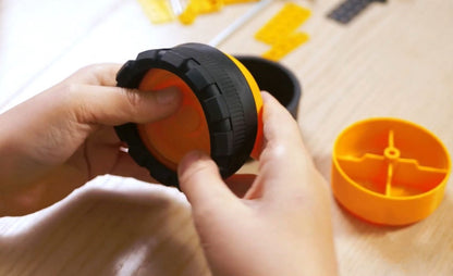 Konstruktionsspielzeug Metall Bausatz Geländewagen ab 8 Jahren – CONSTRUCTOR JAY