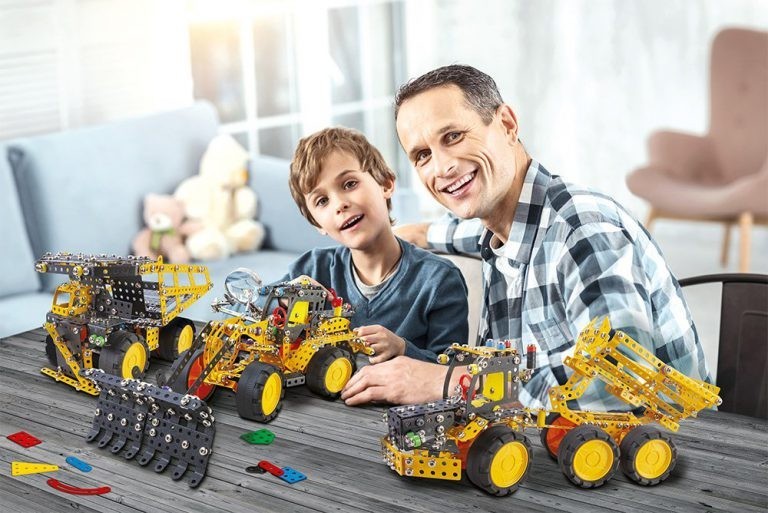 Konstruktionsspielzeug Metall Bausatz Fahrzeug ab 8 Jahren – CONSTRUCTOR DETY