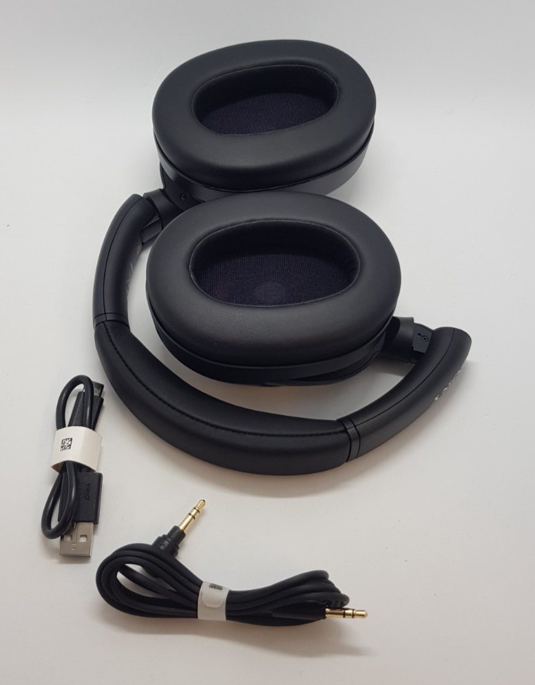 Sony ULT  WEAR -  ULT POWER SOUND