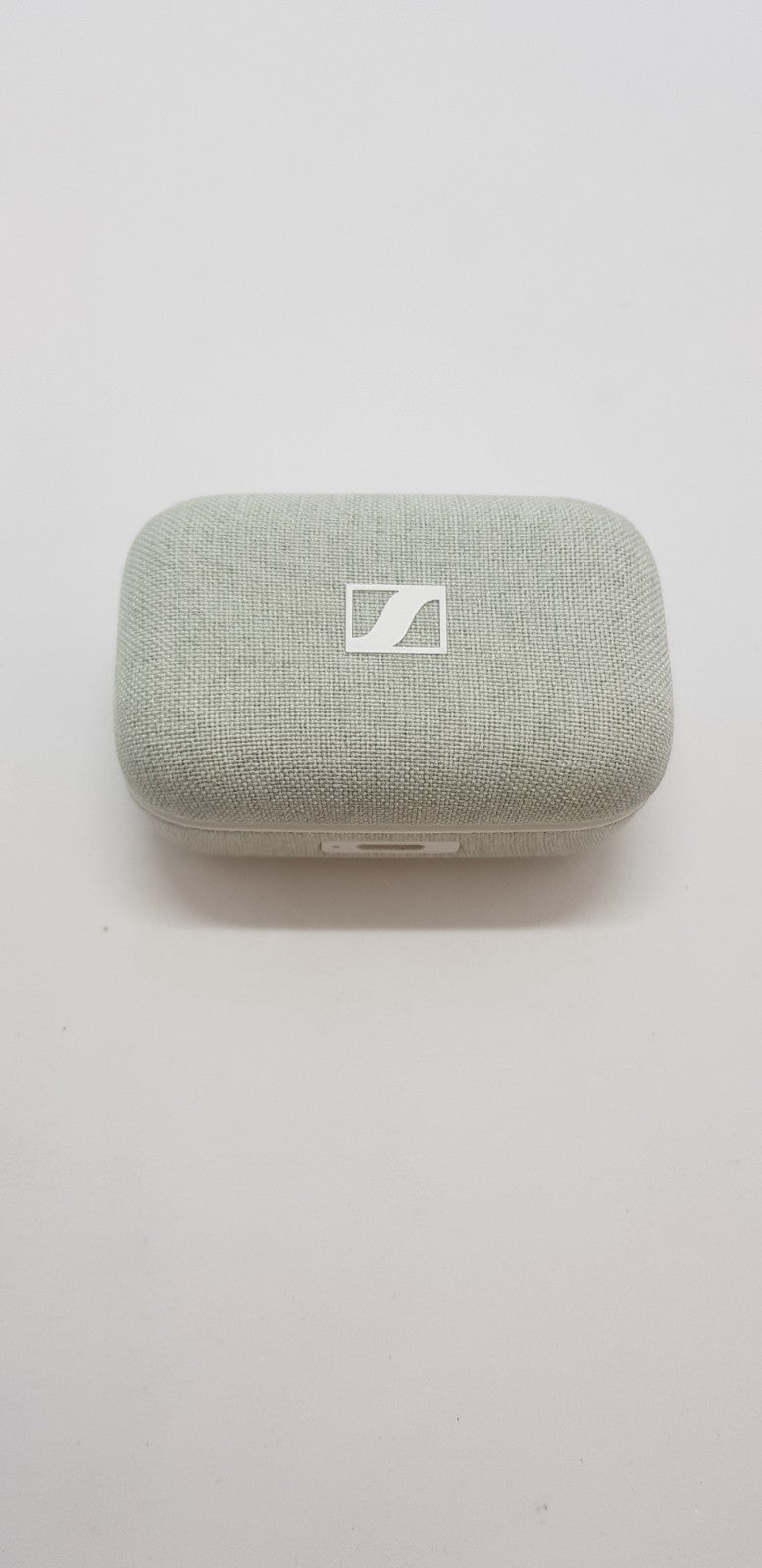 Sennheiser Momentum 4 True Wireless   B-Ware! NUR CASE!!!