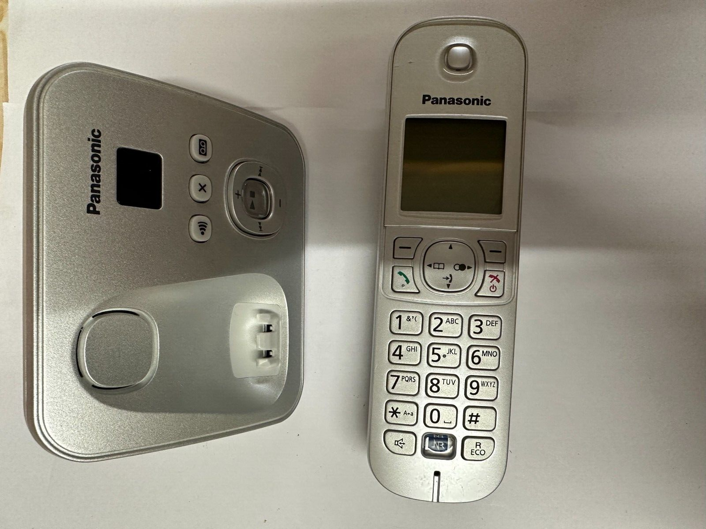 Panasonic DECT Telefon KX-TG6821GS Perlsilber Schnurlos Anrufbeantworter