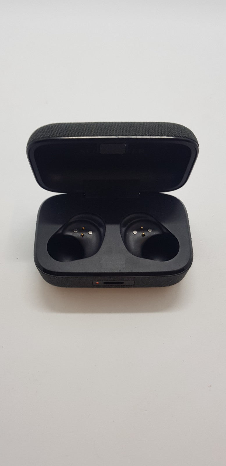 Sennheiser Momentum 4 True Wireless B-Ware! NUR CASE!