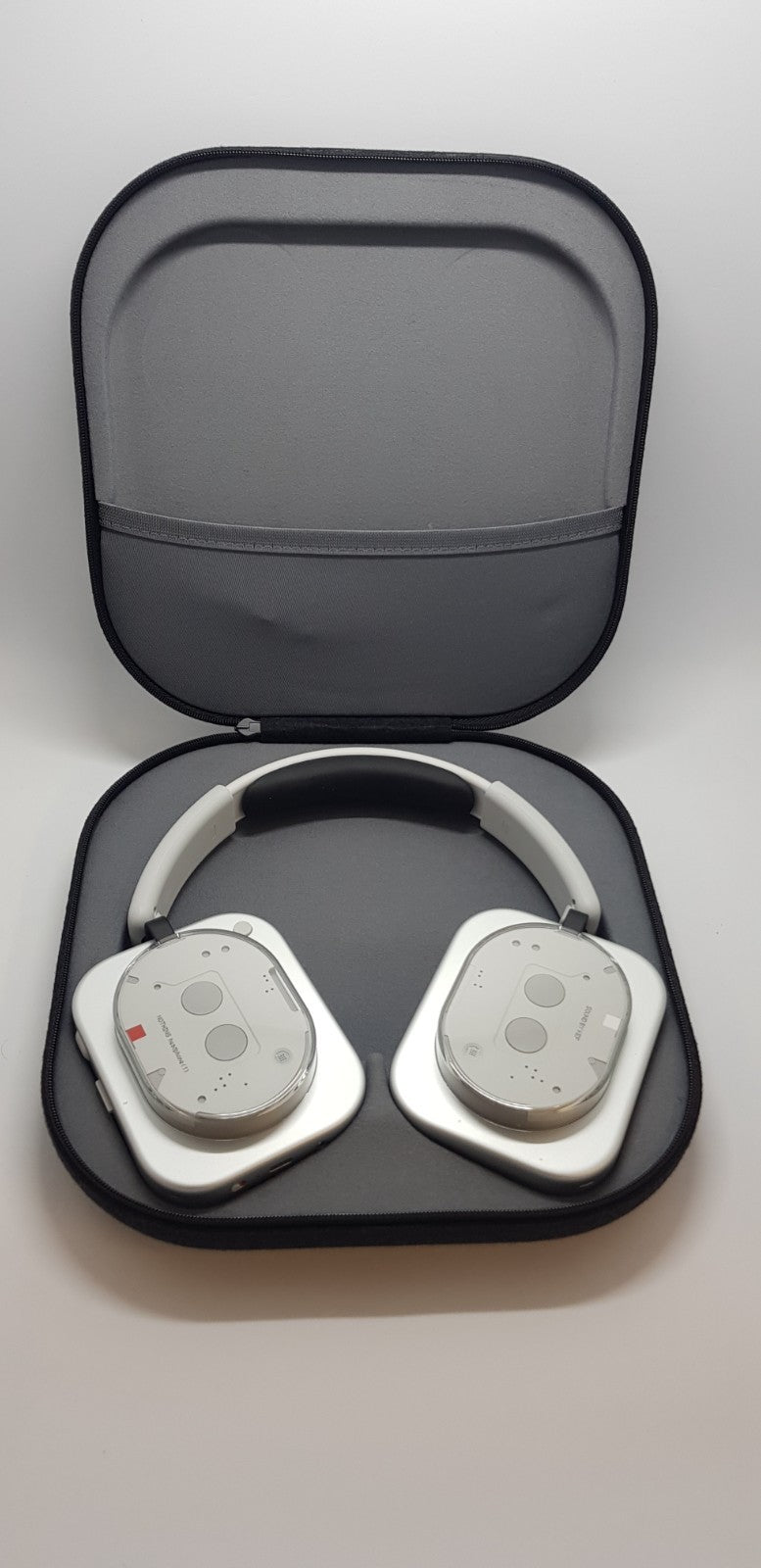 Nothing Headphone,B-Ware,NEUWERTIG! 3/33/6461