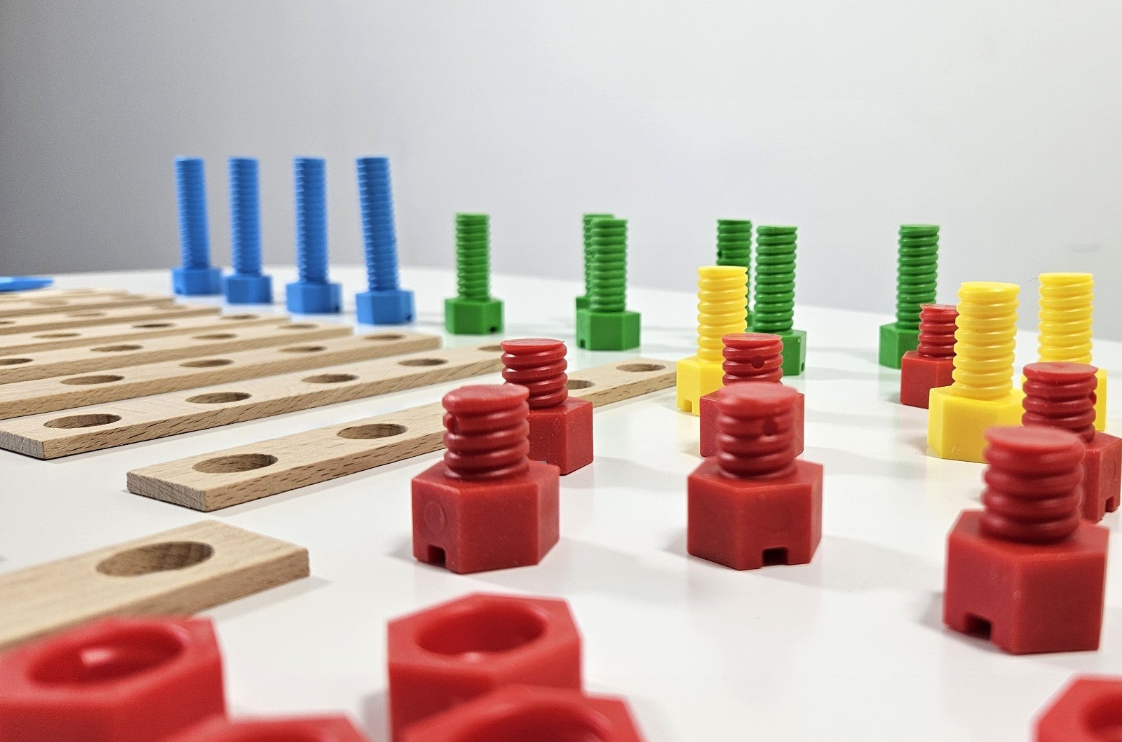 Konstruktionsspielzeug JUNIOR – Selbstbau-Set – 75 Teile – Holz ab 4 Jahre