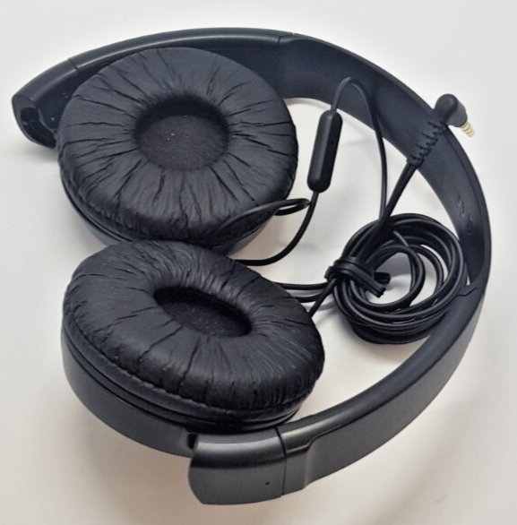 Sony MDR-ZX110AP ,B-Ware 1/17/1398, Neuwertig!!!