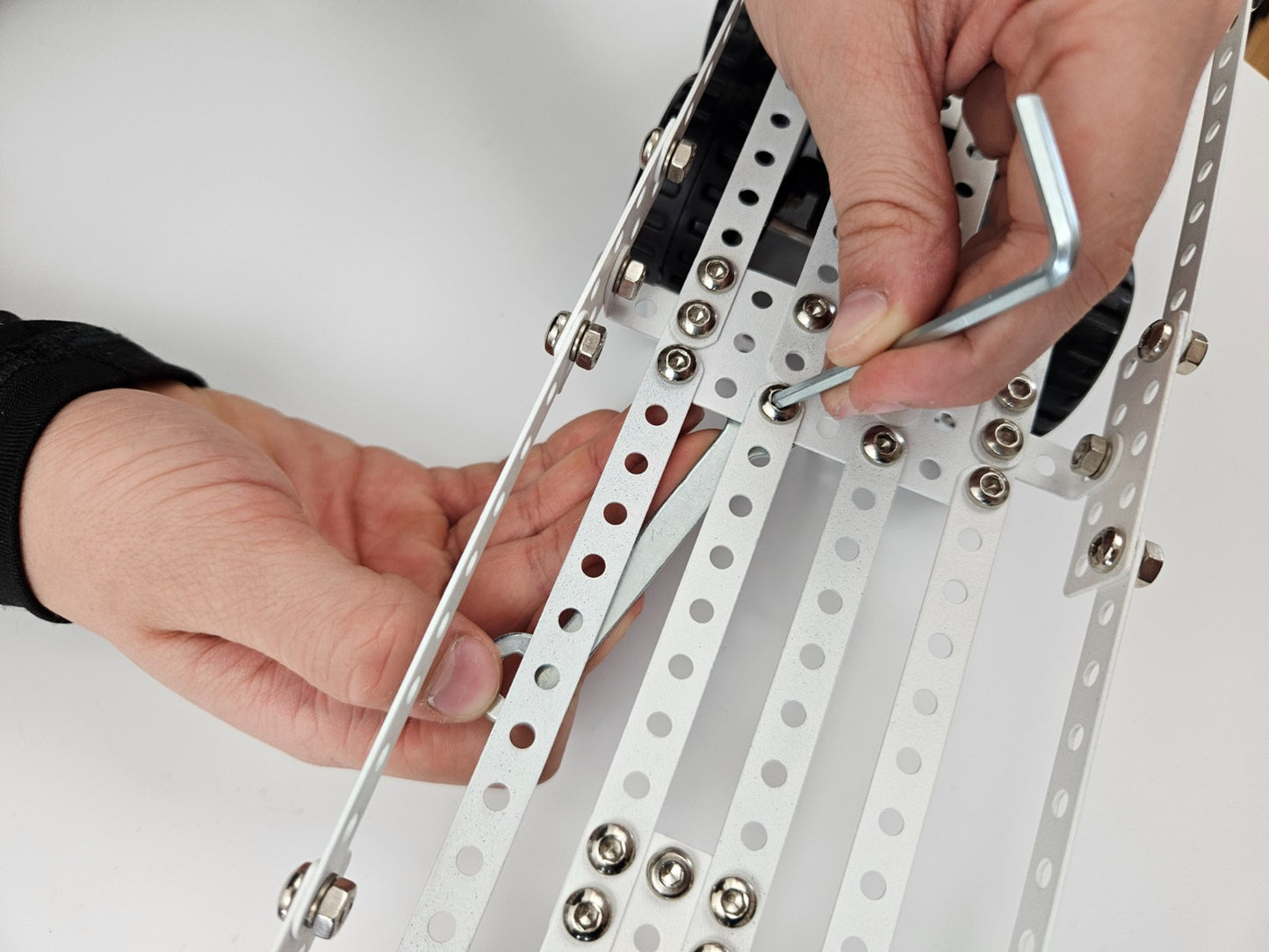 Konstruktionsspielzeug Metall Bausatz LKW mit Anhänger ab 8 Jahren CONSTRUCTOR