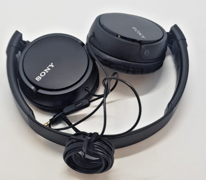 Sony MDR-ZX110 B-Ware Neuwertig!!! OHNE OVP! 1/31/7915