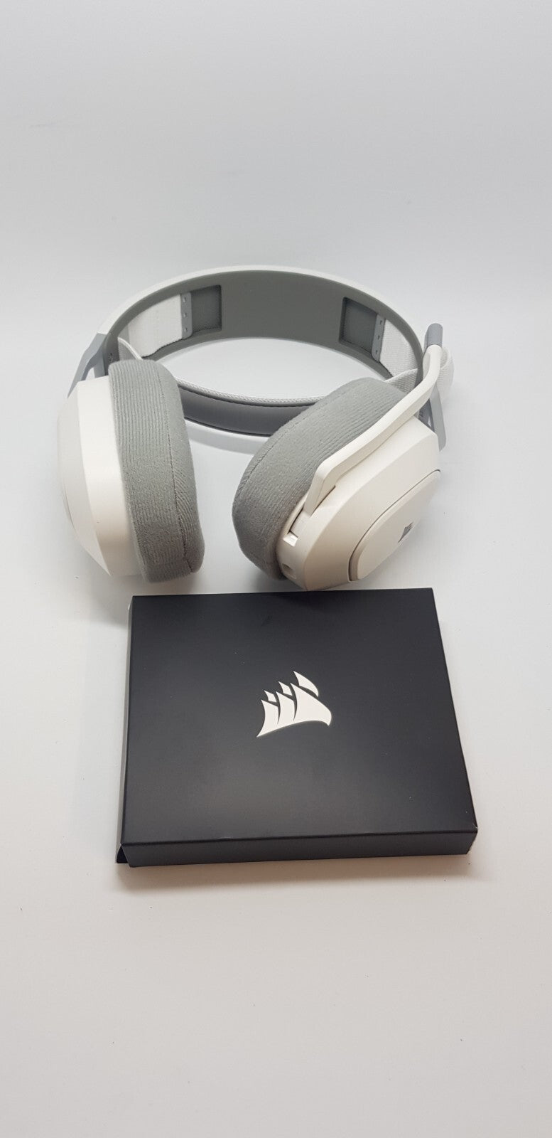 Corsair HS80 RGB Wireless,B-Ware,Neuwertig,1/15/5004