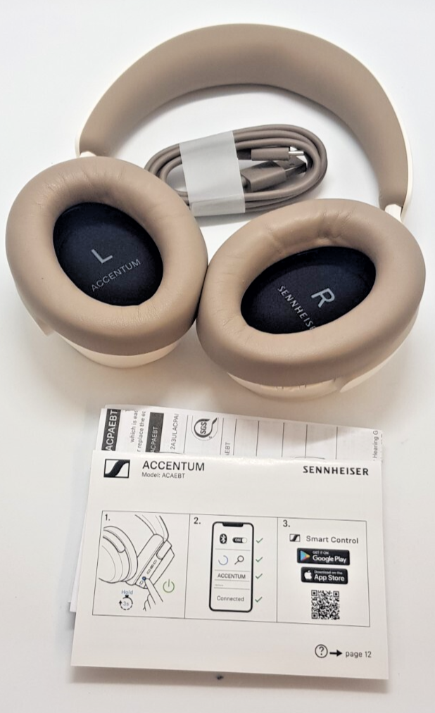 Neuwertiger Sennheiser Accentum Weiß, B-Ware. 3/22/1104,1110