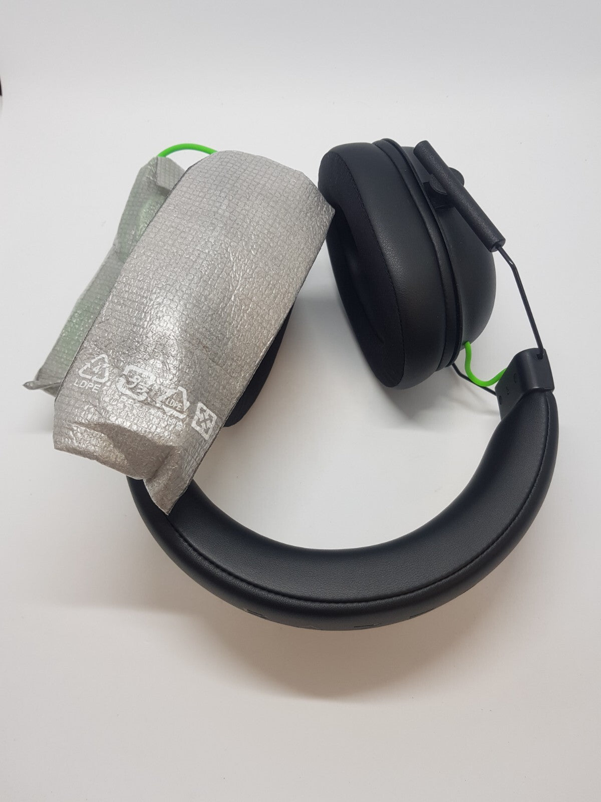 Razer Blackshark V2 X B-Ware NEUWERTIG 3/29/3824,5529 1/30/1427