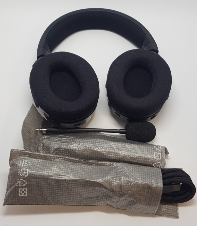 RAZER Barracuda X Chroma Wireless Gaming-Headset B-Ware! NEUWERTIG! 3/29/4742