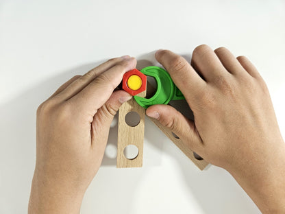 Konstruktionsspielzeug JUNIOR – Selbstbau-Set – 75 Teile – Holz ab 4 Jahre