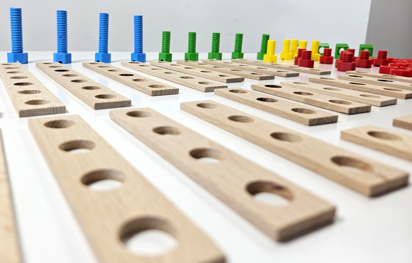 Konstruktionsspielzeug JUNIOR – Selbstbau-Set – 75 Teile – Holz ab 4 Jahre