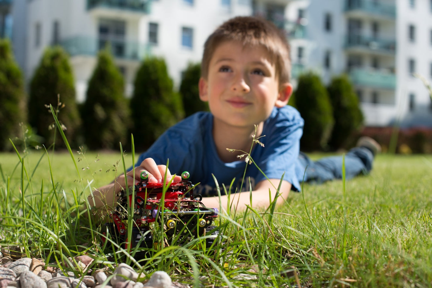 Konstruktionsspielzeug Metall Bausatz 354 Teile Geländewagen ab 8 Jahren RANGER