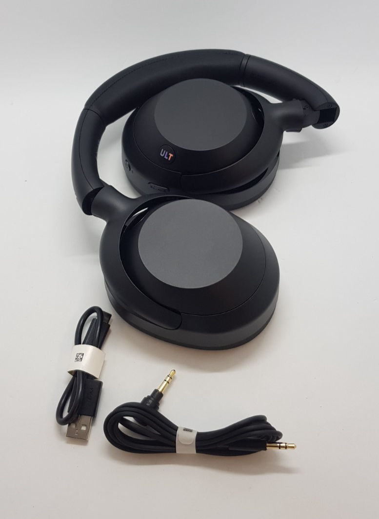 Sony ULT  WEAR -  ULT POWER SOUND