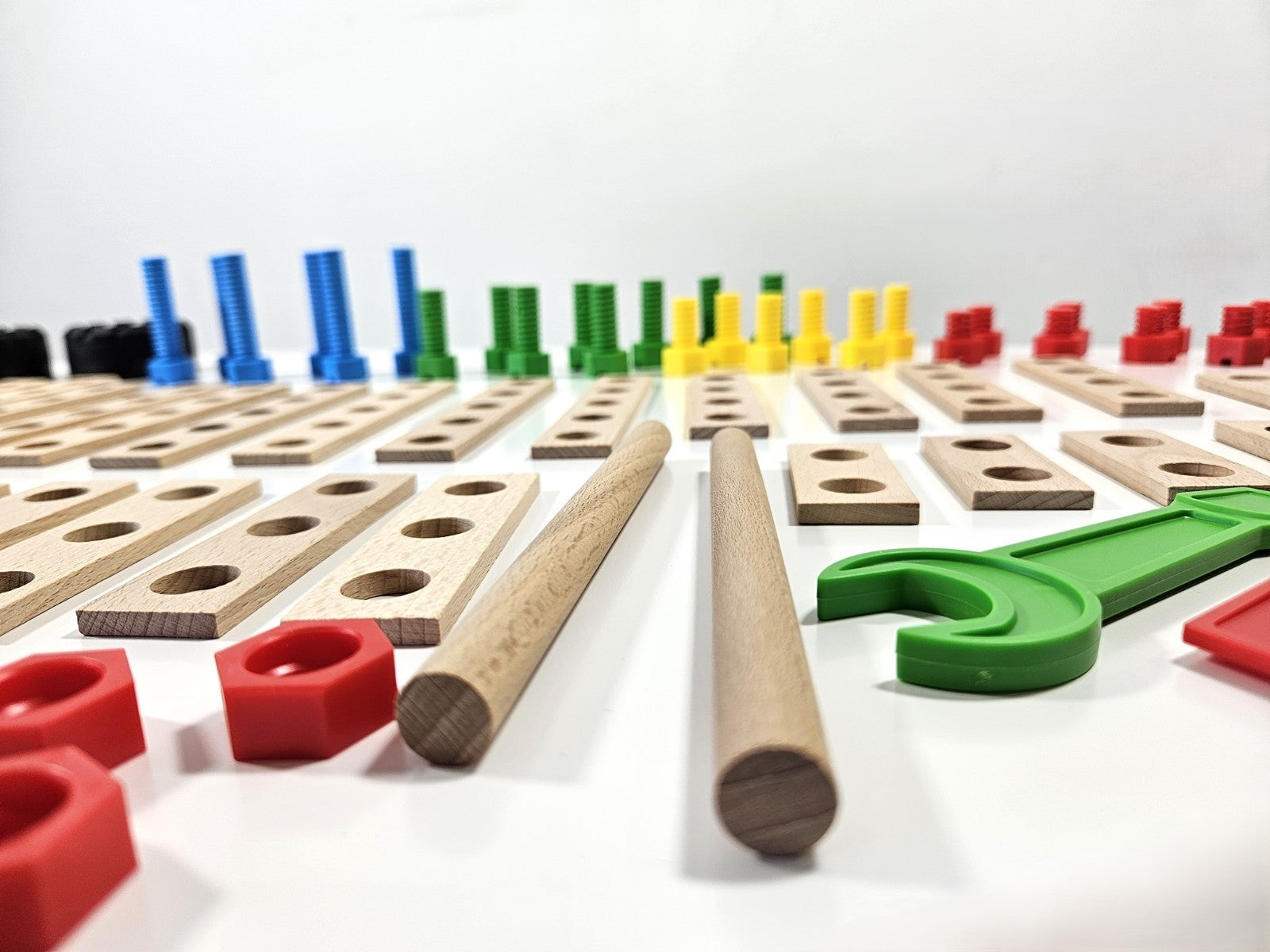 Konstruktionsspielzeug Holz Bausatz  ab4Jahren CONSTRUCTOR JUNIOR 3×1 PULL TRUCK