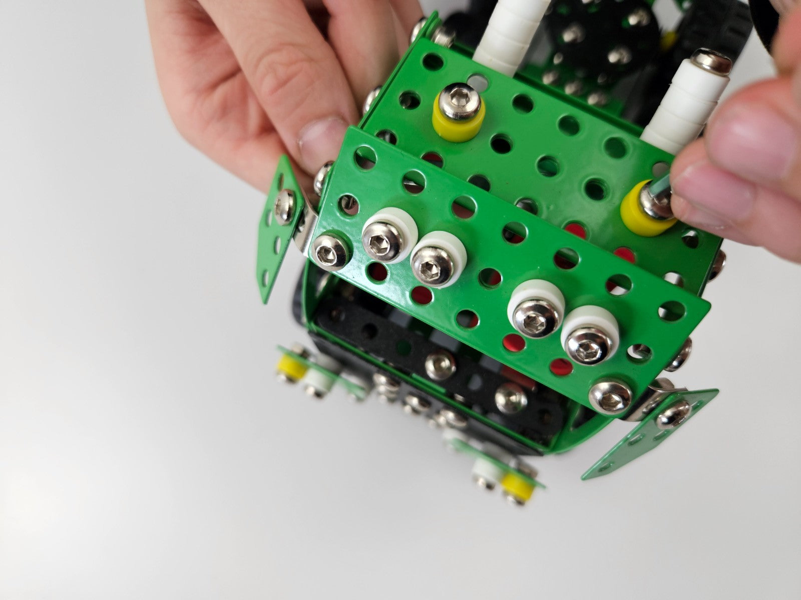 Konstruktionsspielzeug Metall Bausatz LKW mit Anhänger ab 8 Jahren CONSTRUCTOR