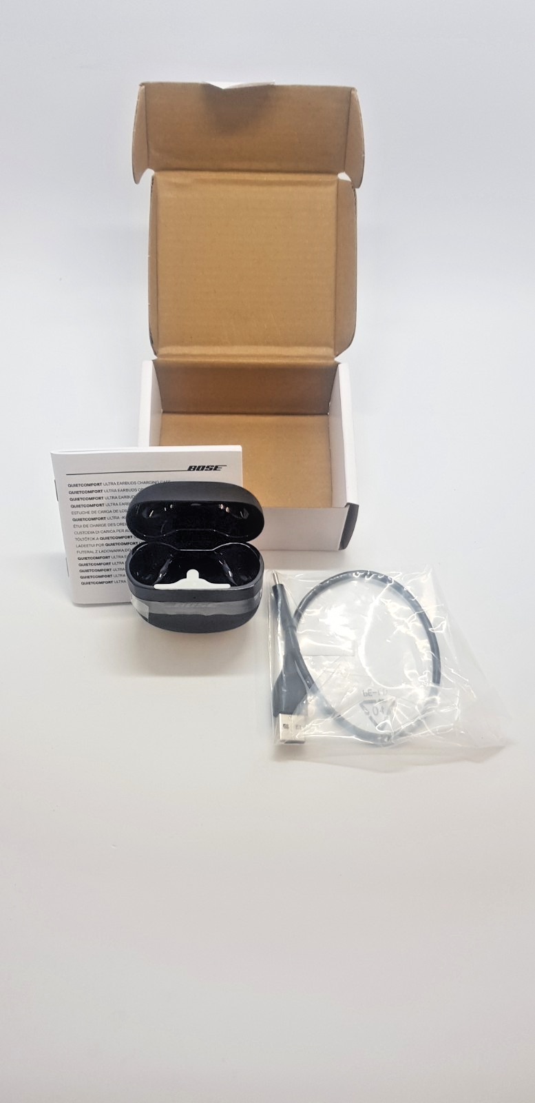 BOSE QuietComfort Ultra Earbuds – nur Ladecase! 2/23/5806,5867,4965