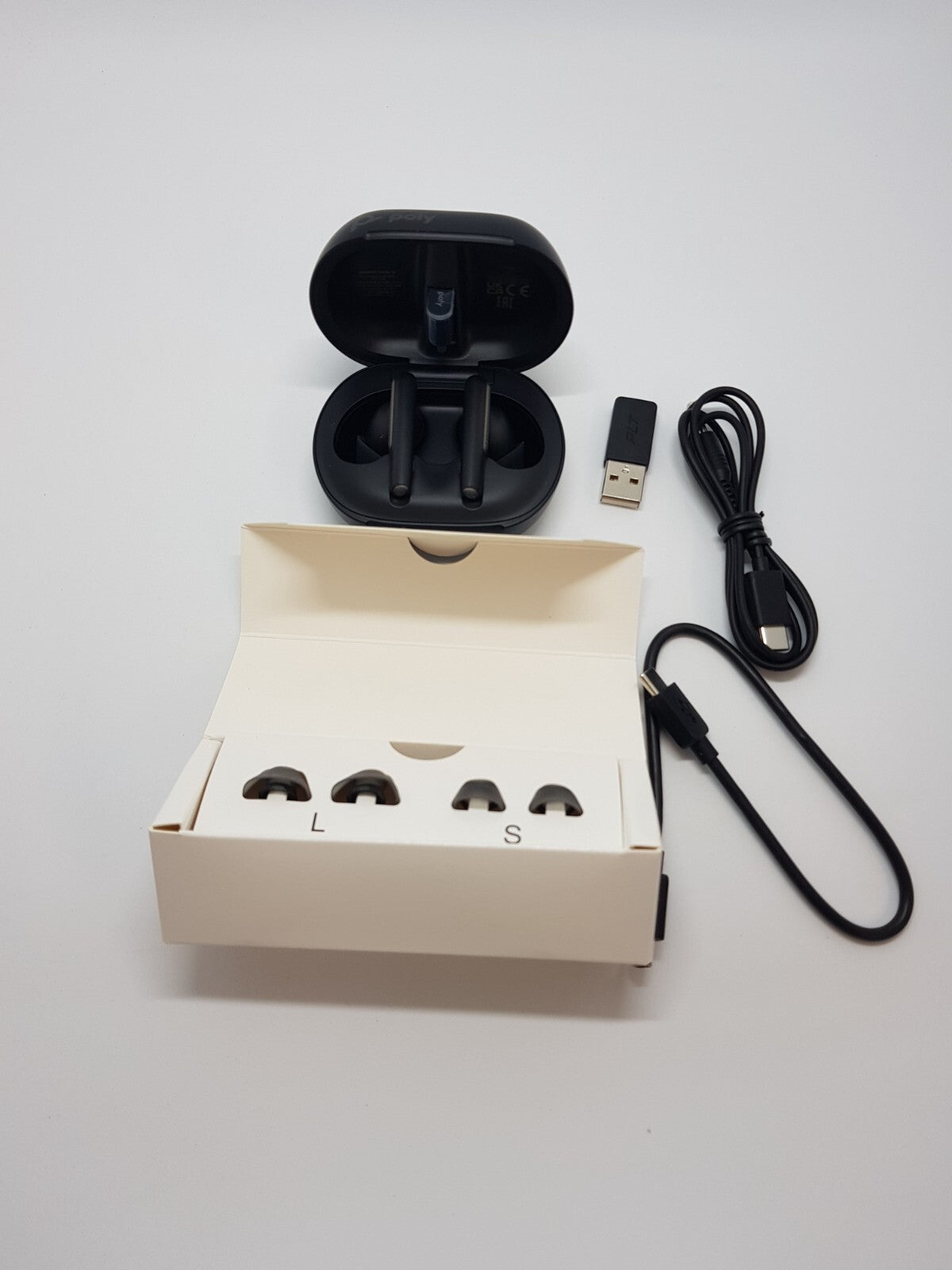 Poly Voyager Free 60+ UC Office Earbuds USB-A B-Ware Teams Neuwertig!