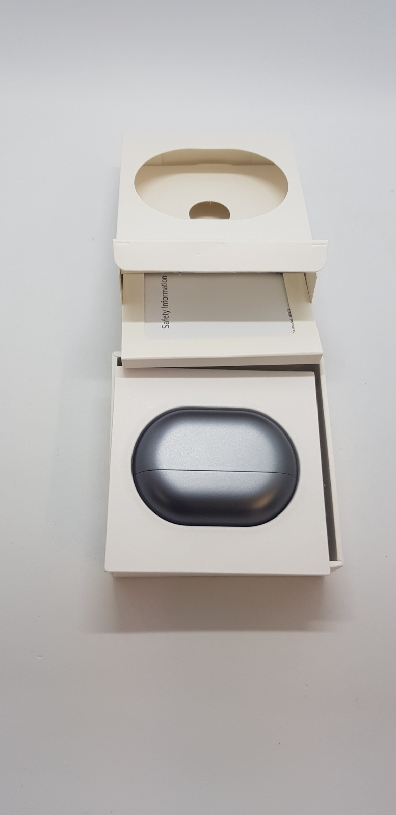 Huawei FreeBuds Pro, Achtung: Es wird nur das Ladecase verkauft – ohne Kopfhörer