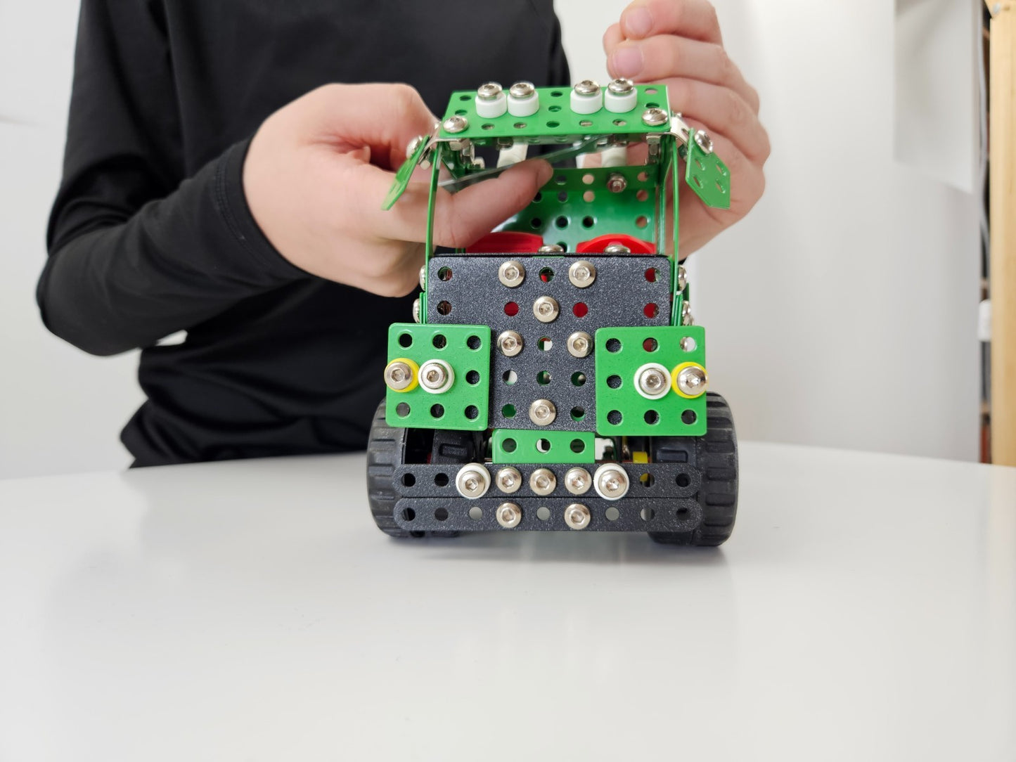 Konstruktionsspielzeug Metall Bausatz LKW mit Anhänger ab 8 Jahren CONSTRUCTOR