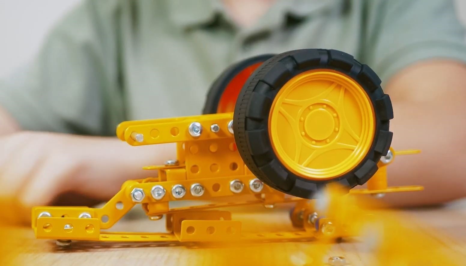 Konstruktionsspielzeug Metall Bausatz 7in1 Fahrzeuge ab 8 Jahren  PRO SCRATCH