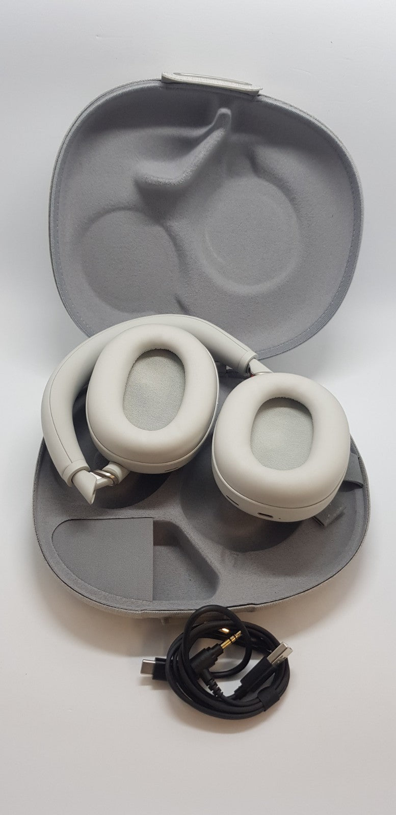 Sony WH-1000XM6, B-Ware! Neuwertig! 1/30/5636