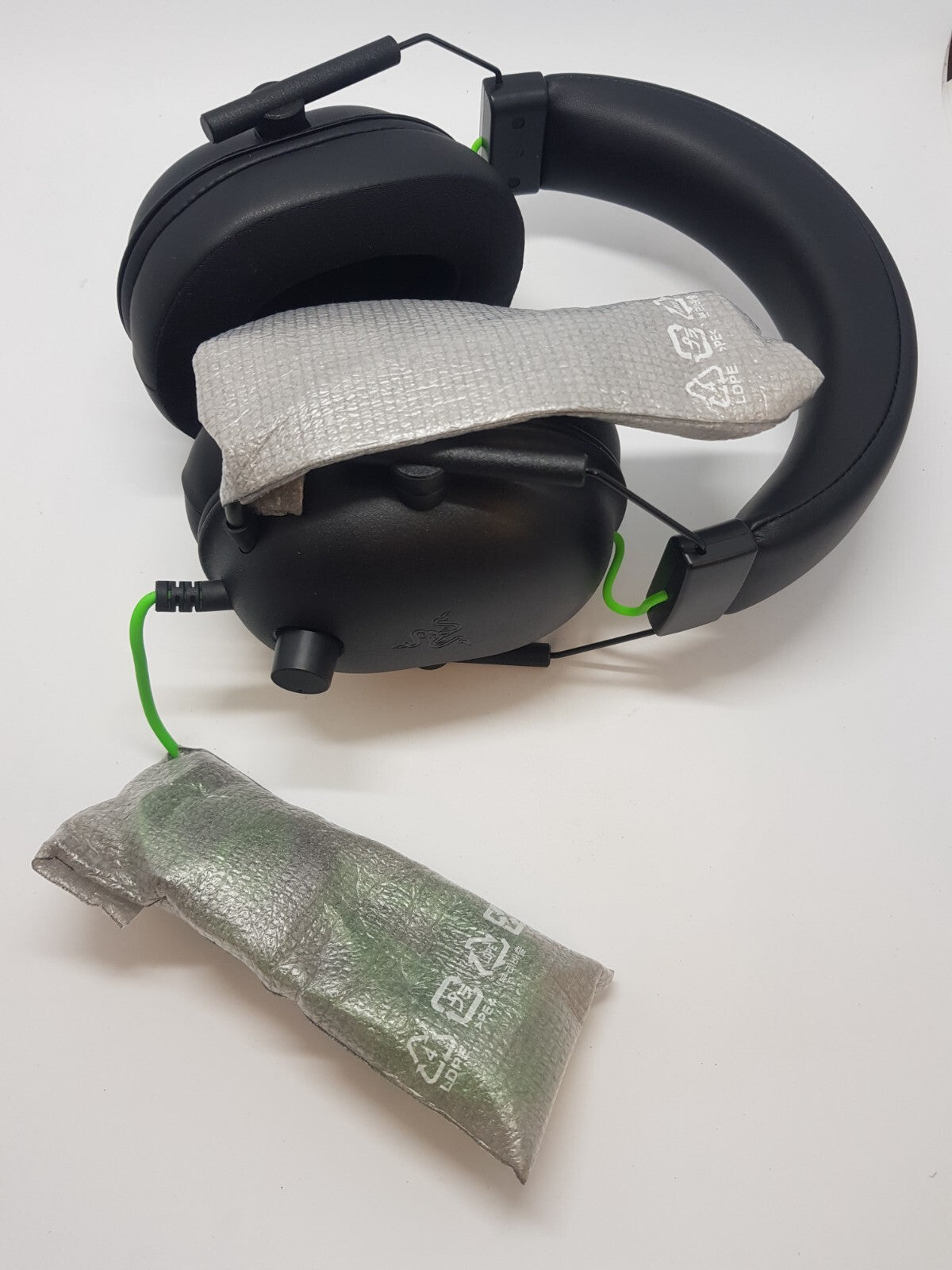 Razer Blackshark V2 X B-Ware NEUWERTIG 3/29/3824,5529 1/30/1427