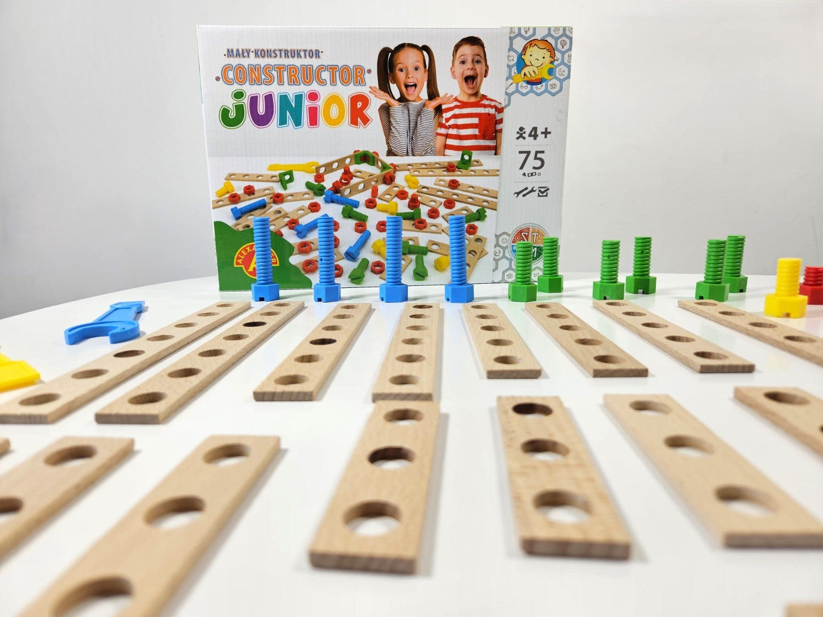 Konstruktionsspielzeug JUNIOR – Selbstbau-Set – 75 Teile – Holz ab 4 Jahre
